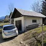 Small House In Beautiful Carinthia בית נופש *