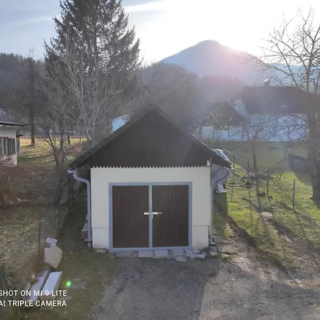 Small House In Beautiful Carinthia Feistritz im Rosental
